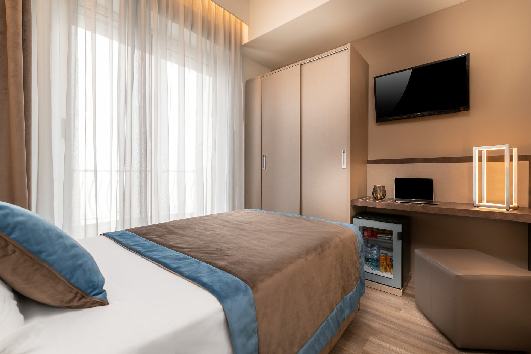 Hotel-Continental-2-13